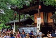 成都人周末去哪儿休闲？老茶馆、近郊绿道和创意街区全攻略